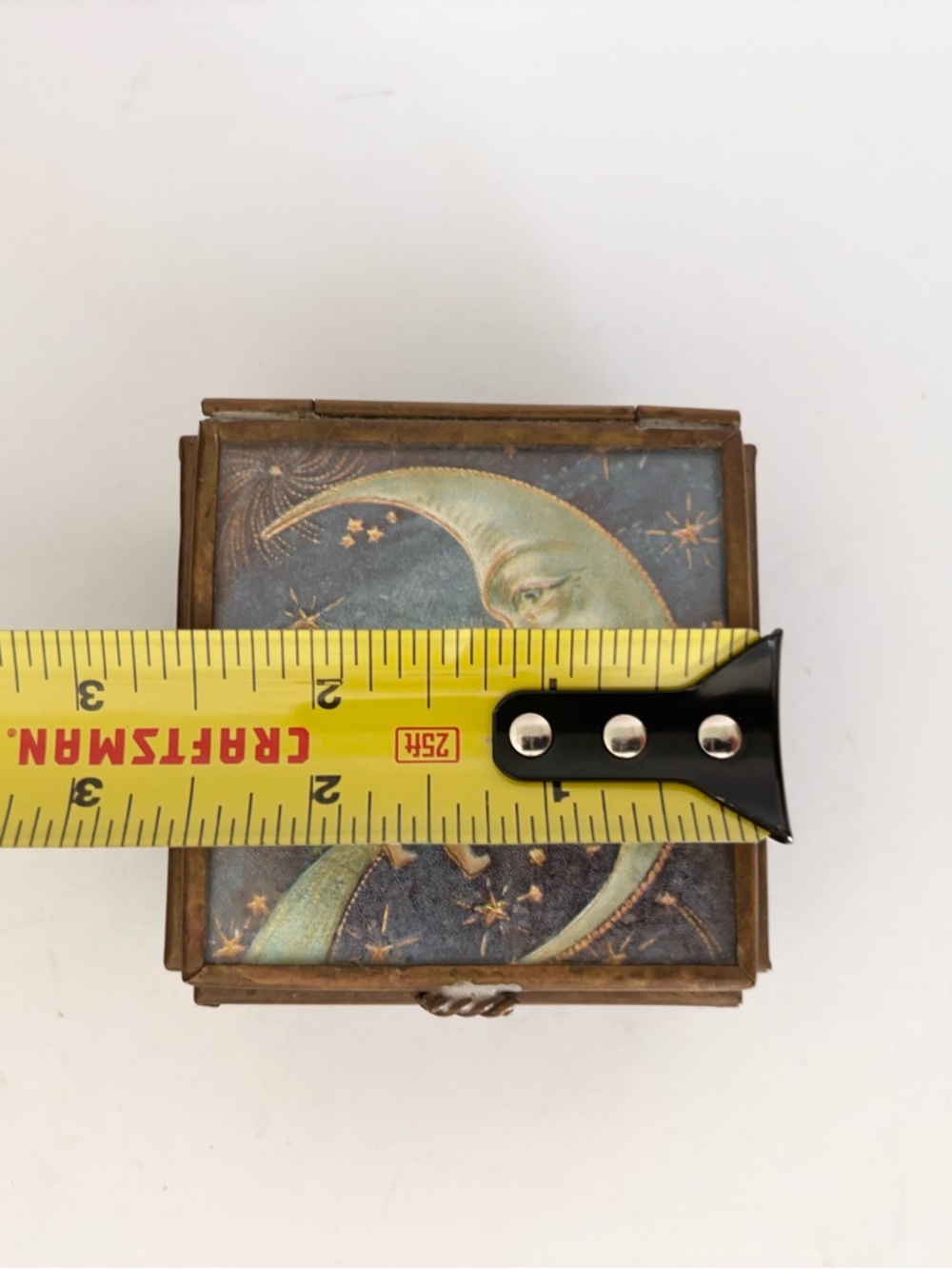 Vintage Celestial Themed Handcrafted Via Vermont Glass and Brass Trinket Box - Picture 8 of 11